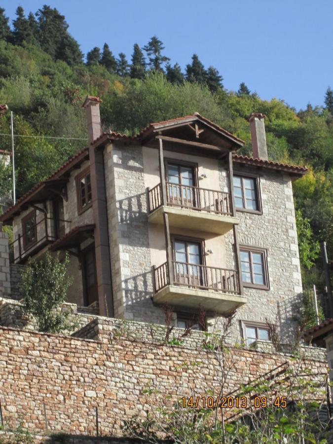 Villa Korfes-Κορφές Τριώροφη Βίλα Για Οικογένειες Και Παρέες Karpenisi Екстер'єр фото