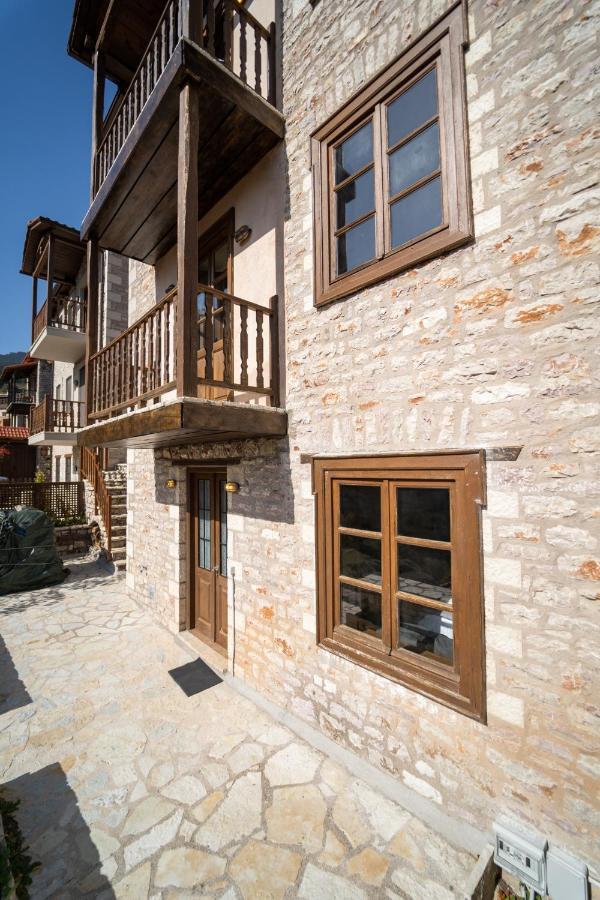 Villa Korfes-Κορφές Τριώροφη Βίλα Για Οικογένειες Και Παρέες Karpenisi Екстер'єр фото